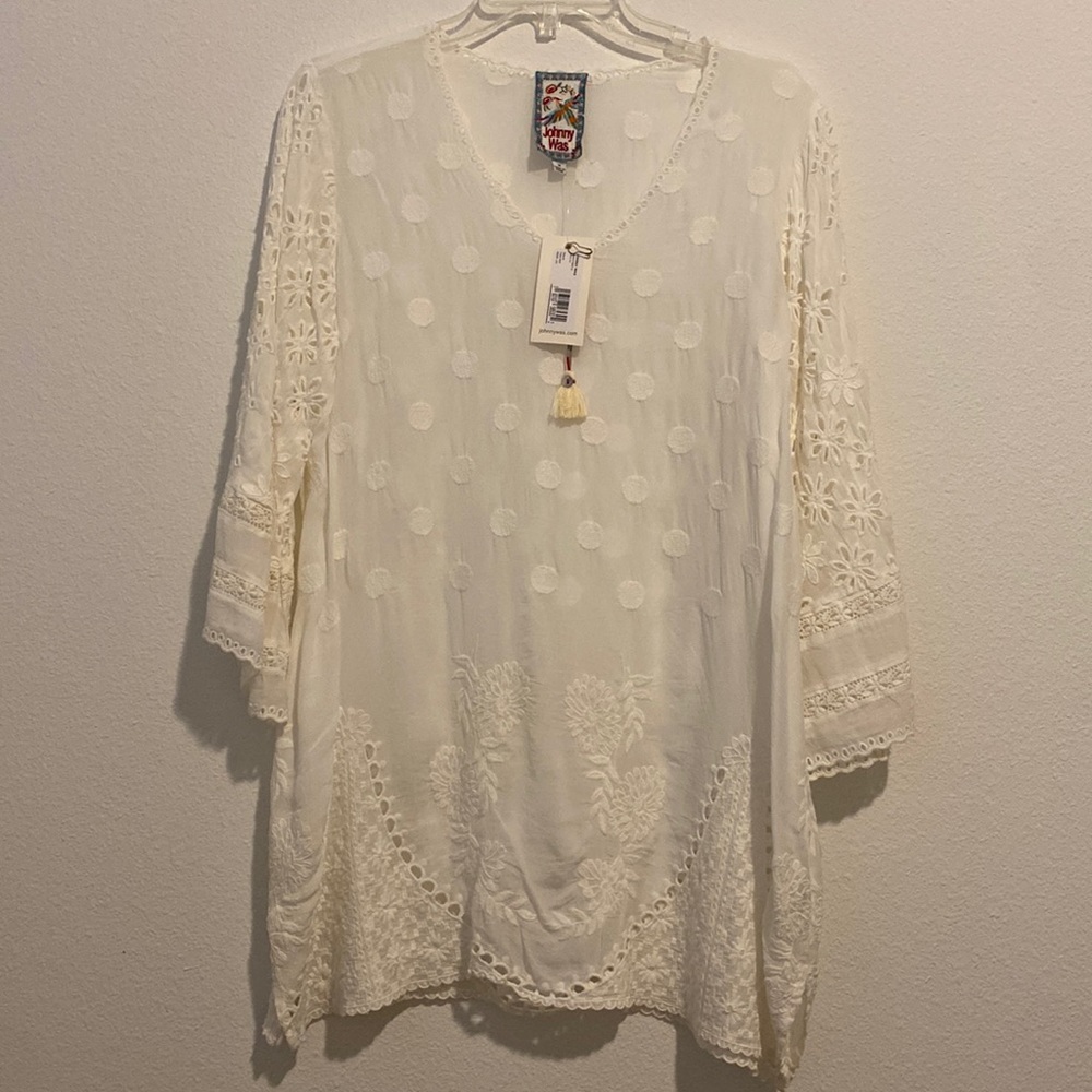 White, flowy, Johnny Was long sleeved top. Size M.